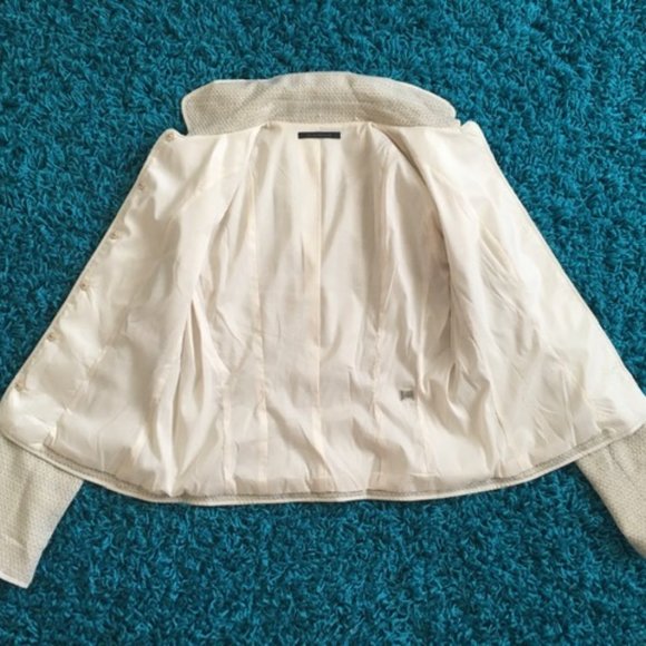 Elie Tahari Tweed-like Woven Blazer - Picture 3 of 5